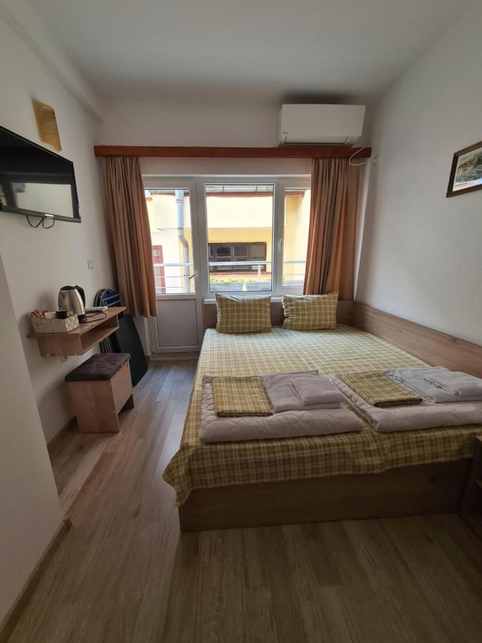 Guest Rooms Kostovi Νεσέμπαρ Εξωτερικό φωτογραφία