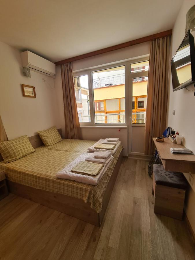 Guest Rooms Kostovi Νεσέμπαρ Εξωτερικό φωτογραφία