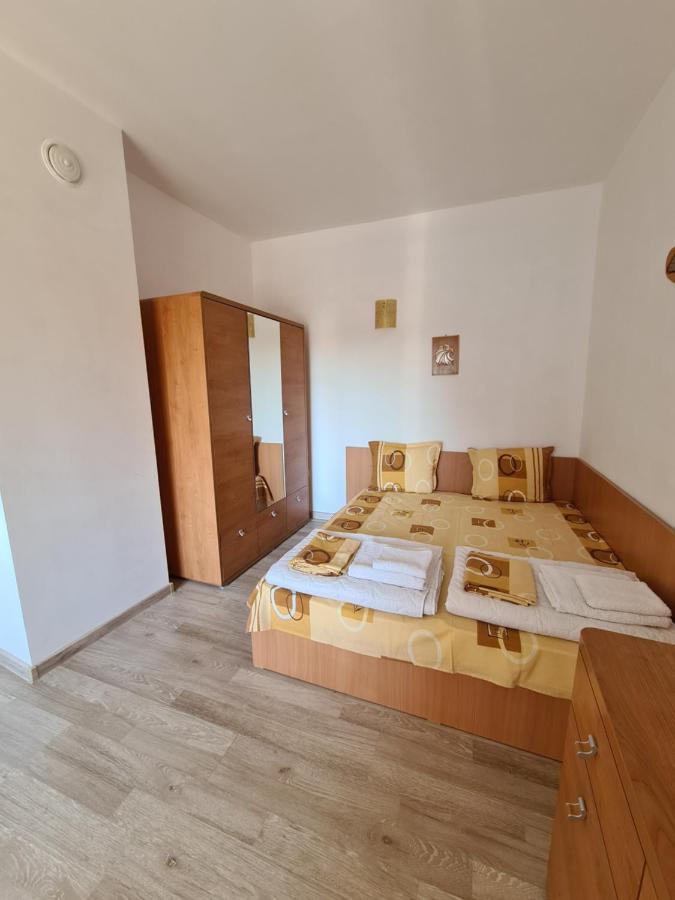 Guest Rooms Kostovi Νεσέμπαρ Εξωτερικό φωτογραφία