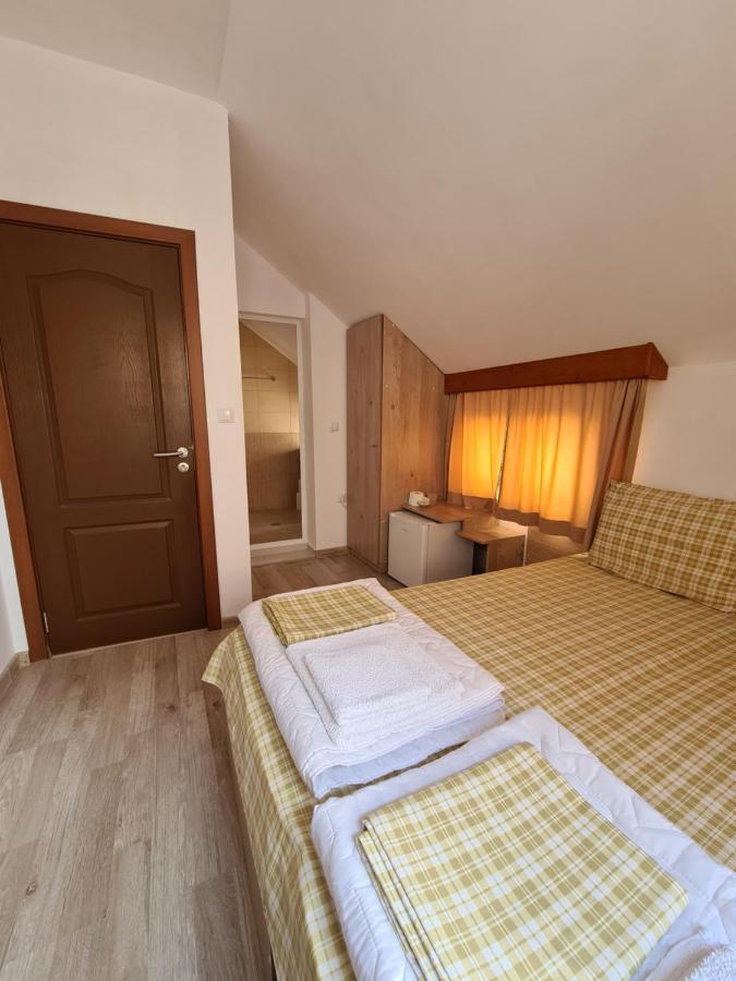 Guest Rooms Kostovi Νεσέμπαρ Εξωτερικό φωτογραφία