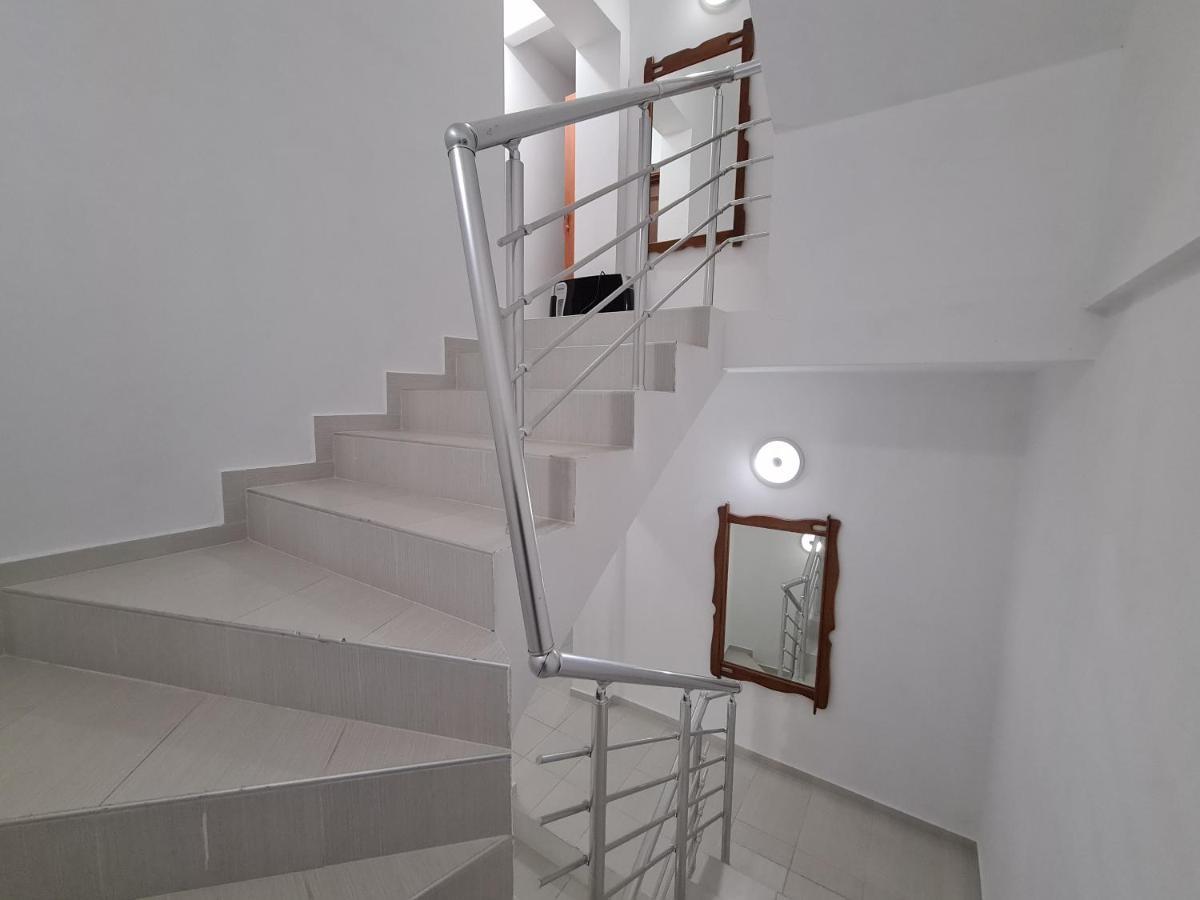 Guest Rooms Kostovi Νεσέμπαρ Εξωτερικό φωτογραφία
