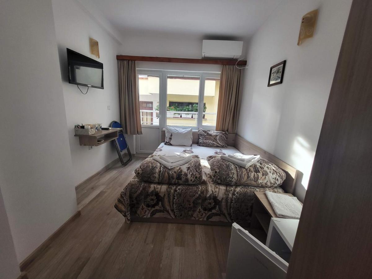 Guest Rooms Kostovi Νεσέμπαρ Εξωτερικό φωτογραφία